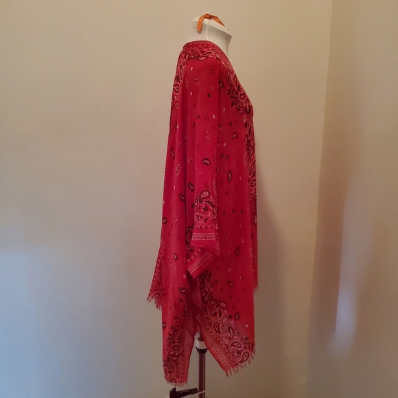 Kismet Red Bandana Print Light Duster OS - Picture 2 of 4